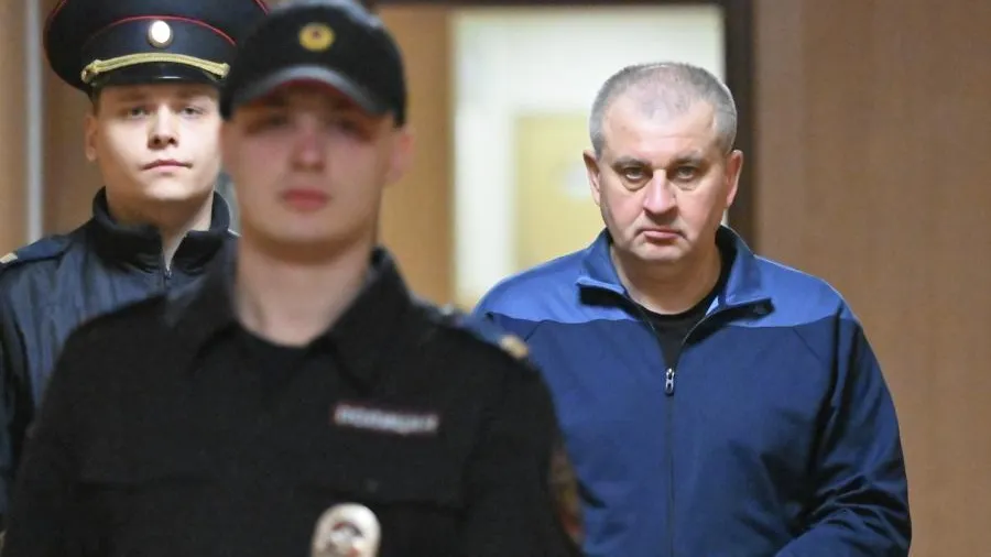 Экс-замначальника Генштаба Шамарина лишили звания и посадили на 7 лет