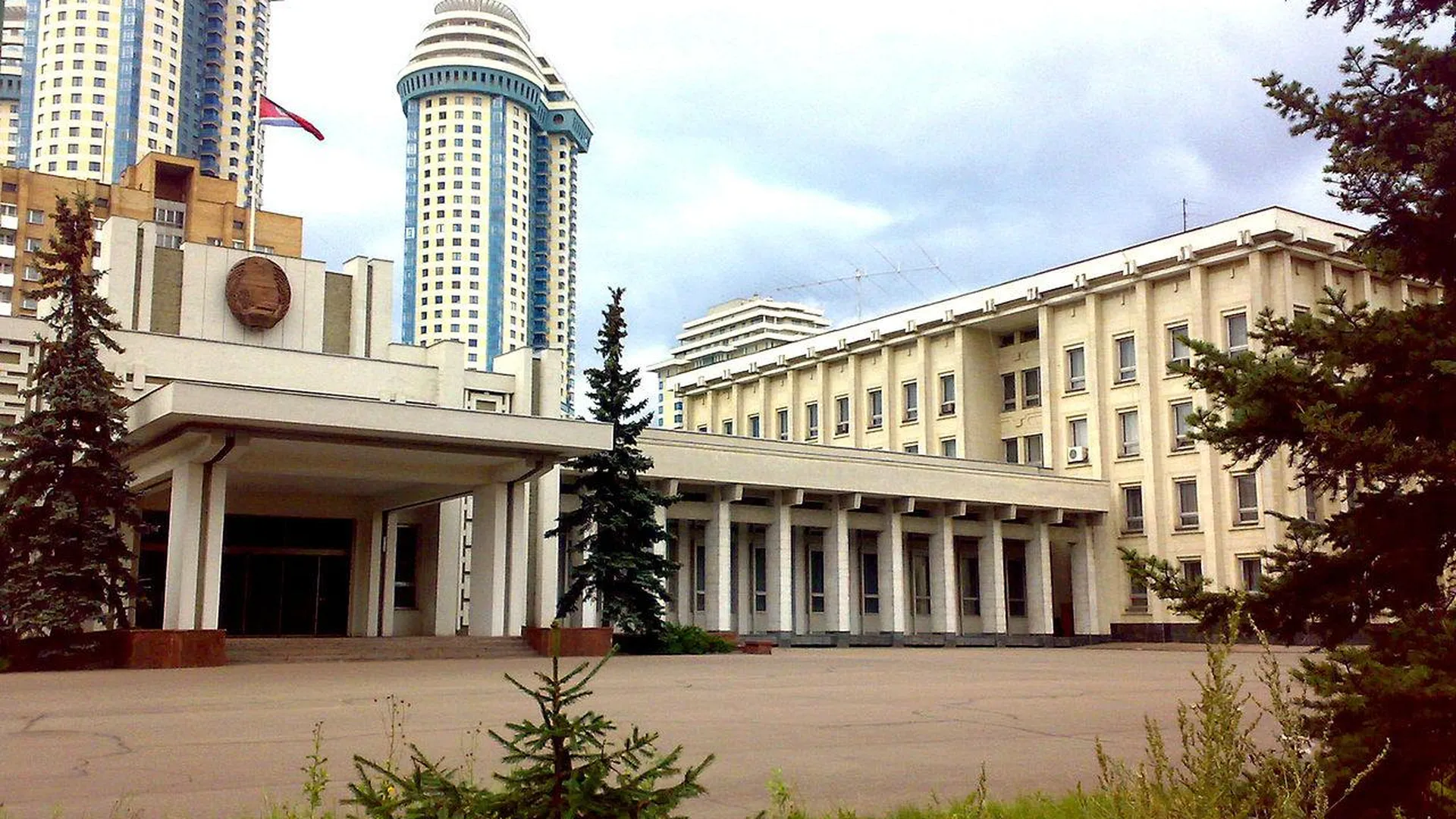 Посольство КНДР в Москве опровергло информацию о казино на своей территории