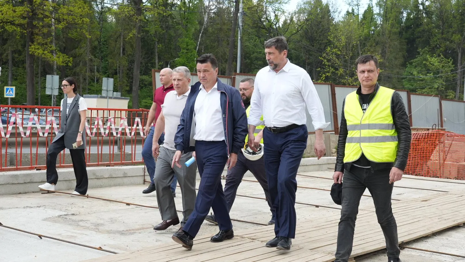 Воробьев: проверил реконструкцию участка от Волковского шоссе в Мытищах