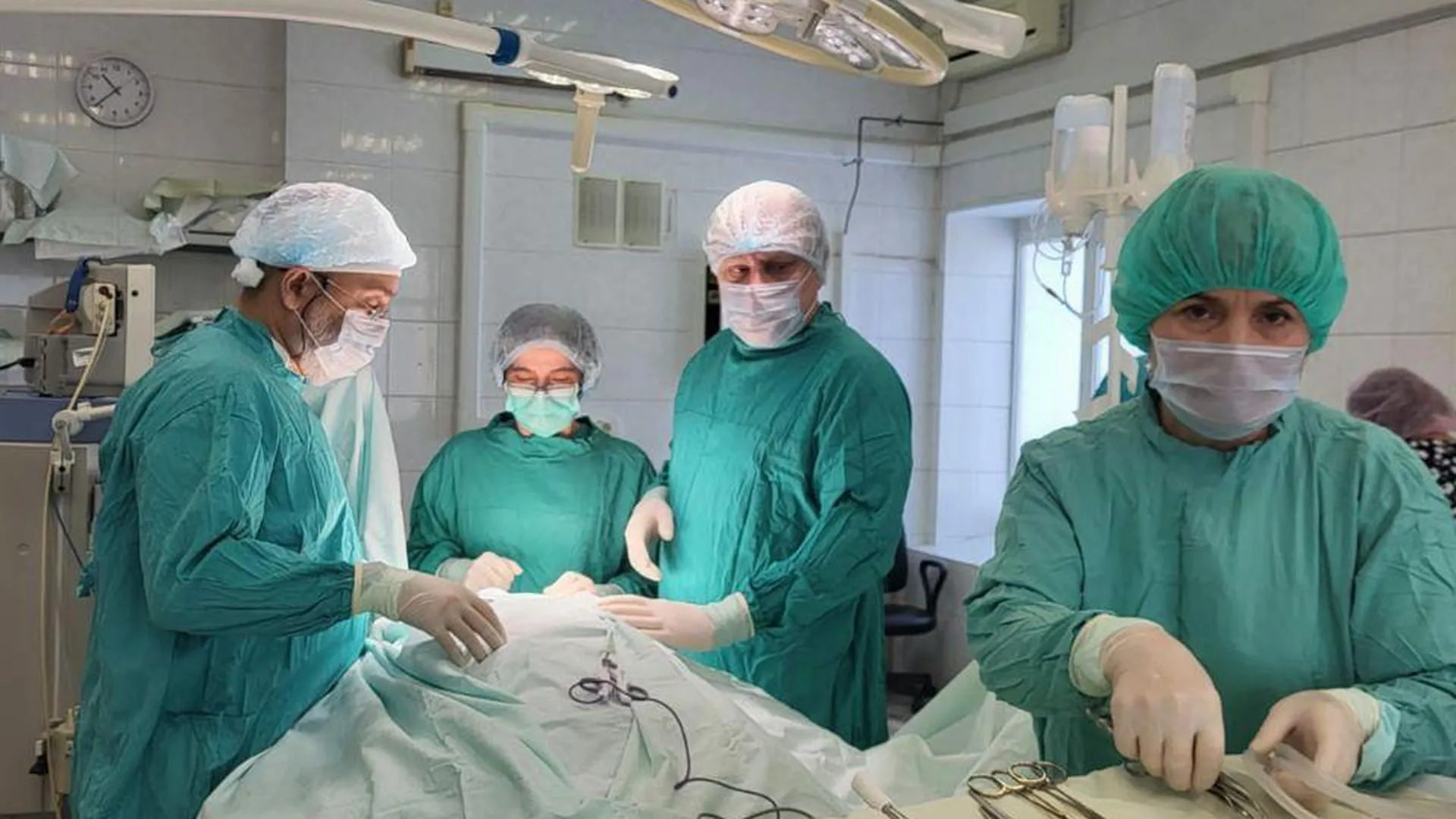 В Подмосковном госпитале для ветеранов войн проводят операции при патологии щитовидной железы