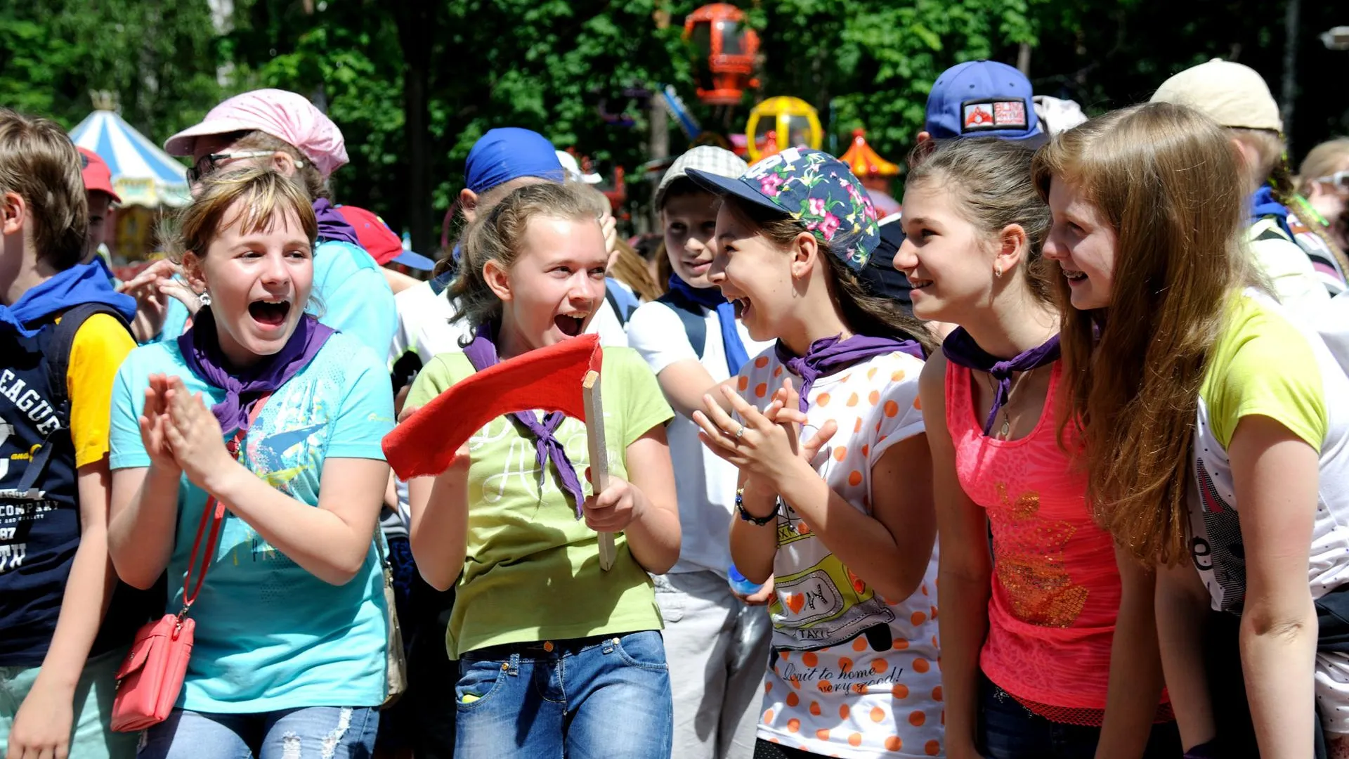 Родители в ходе онлайн-собрания узнают, чем занять школьников Москвы летом