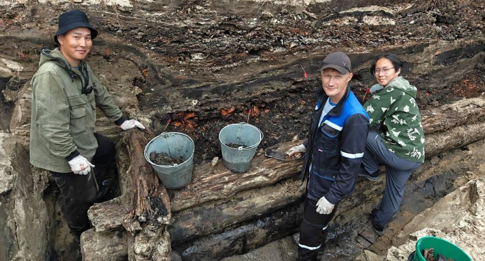 На раскопках в Якутске археологи нашли 9 уникальных берестяных грамот XVII века