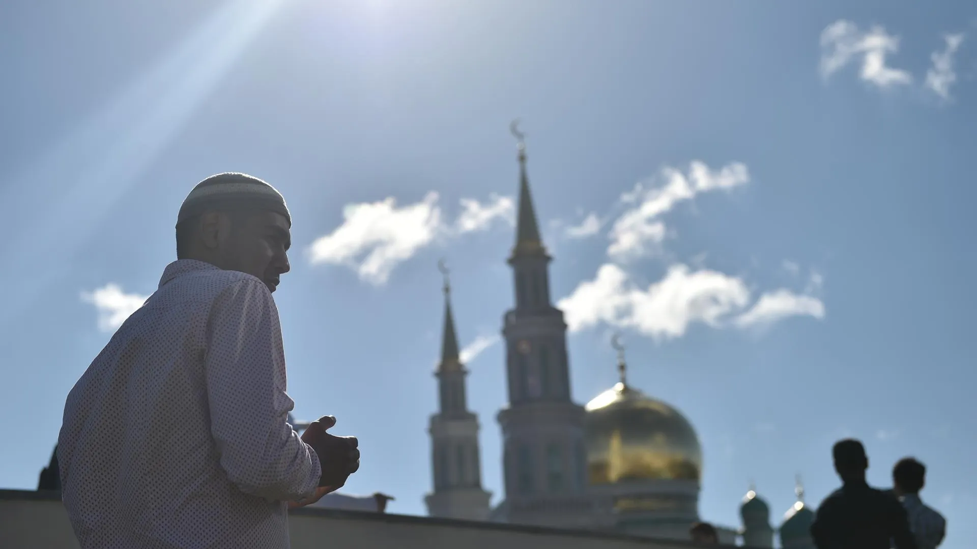 Мусульмане Московского региона отмечают Ураза‑байрам