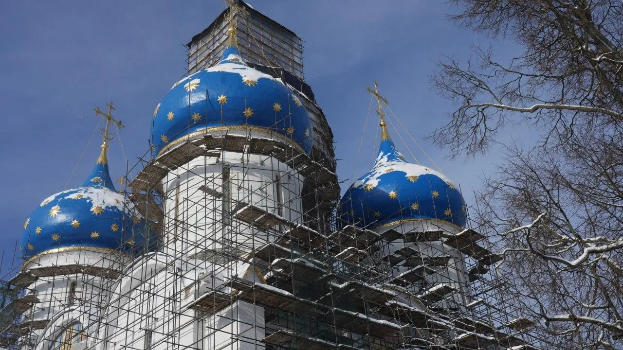 В Троице‑Сергиевой лавре началась реставрация центрального купола Успенского собора