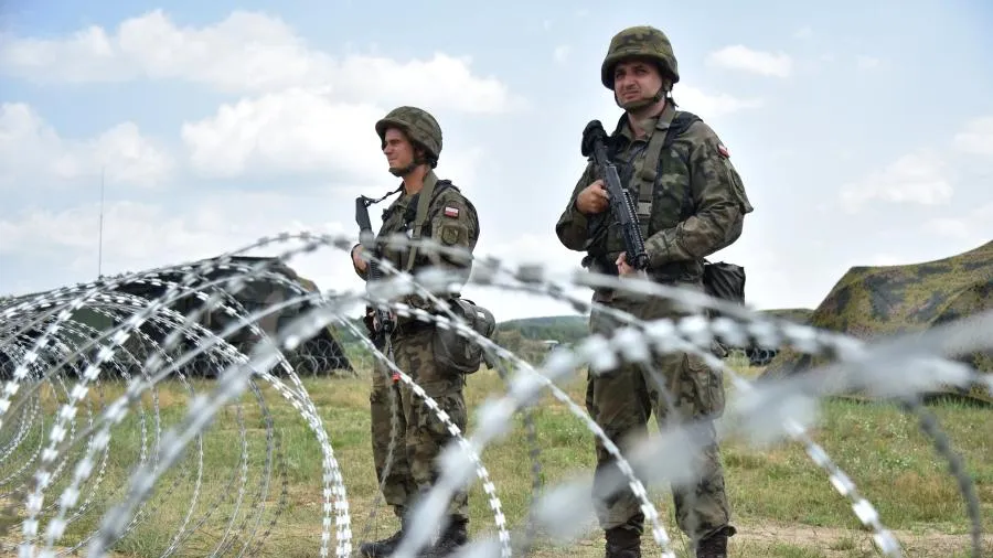 Эксперт Лунев: войска НАТО на Украине располагаются давно