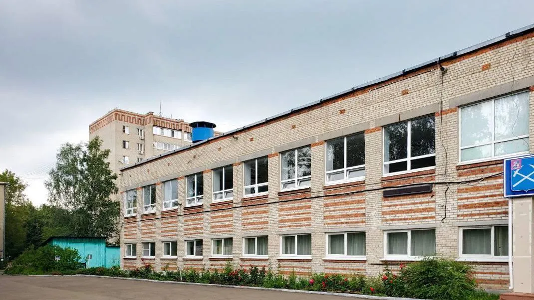 Подрядчик начал обследование здания гимназии им Подольских курсантов в Климовске