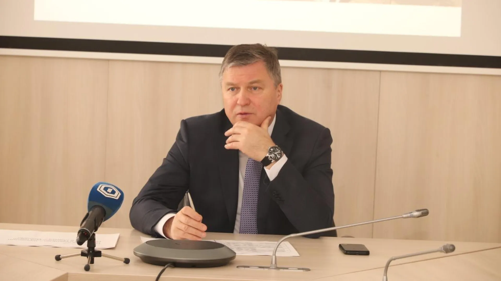 Глава Мытищ Виктор Азаров подал в отставку