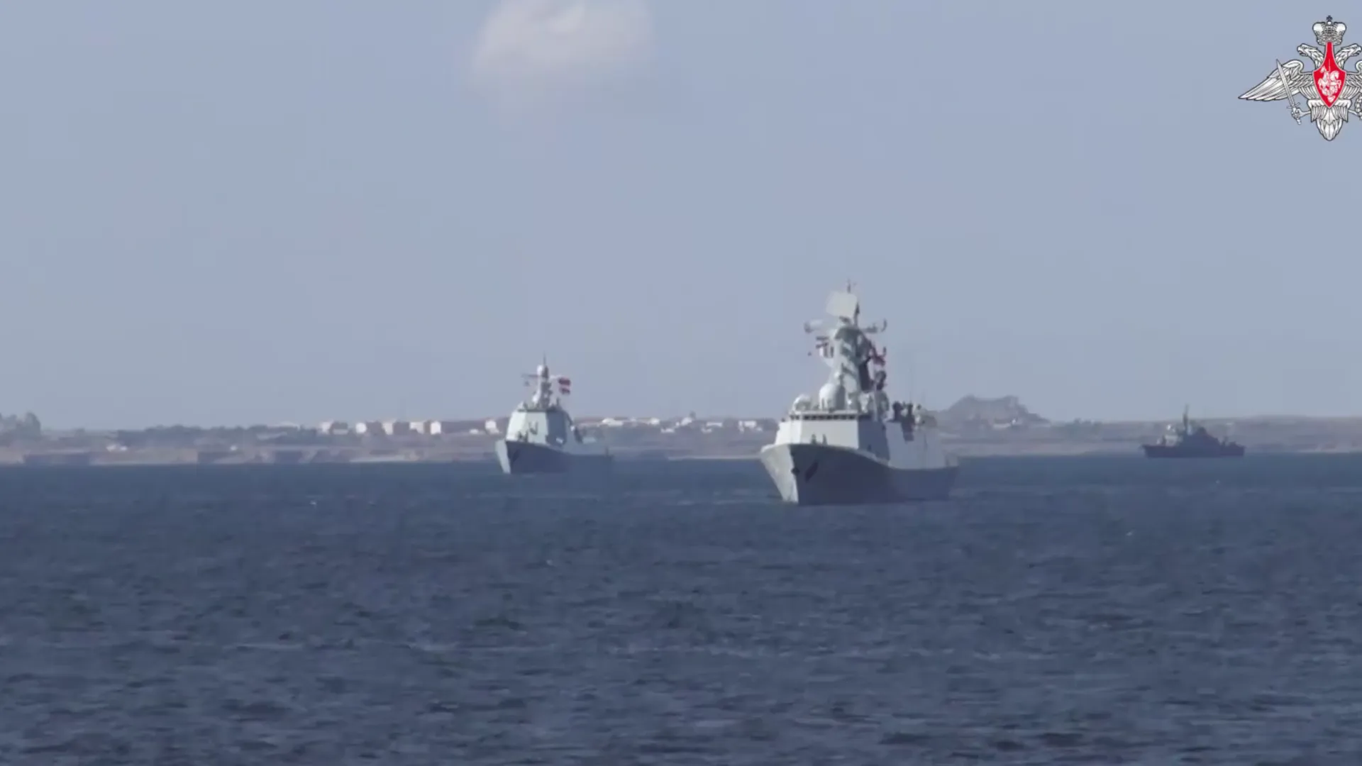Более 20 кораблей участвуют в учениях ВМФ России, Ирана и КНР в Оманском заливе