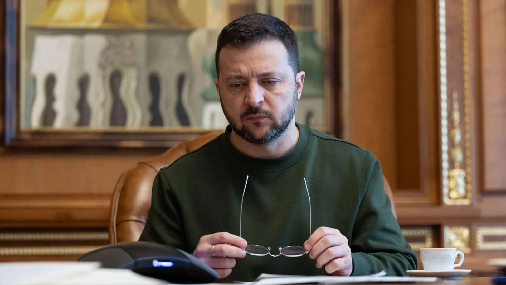 Зеленского обвинили в игнорировании закона и «захвате» президентского кресла