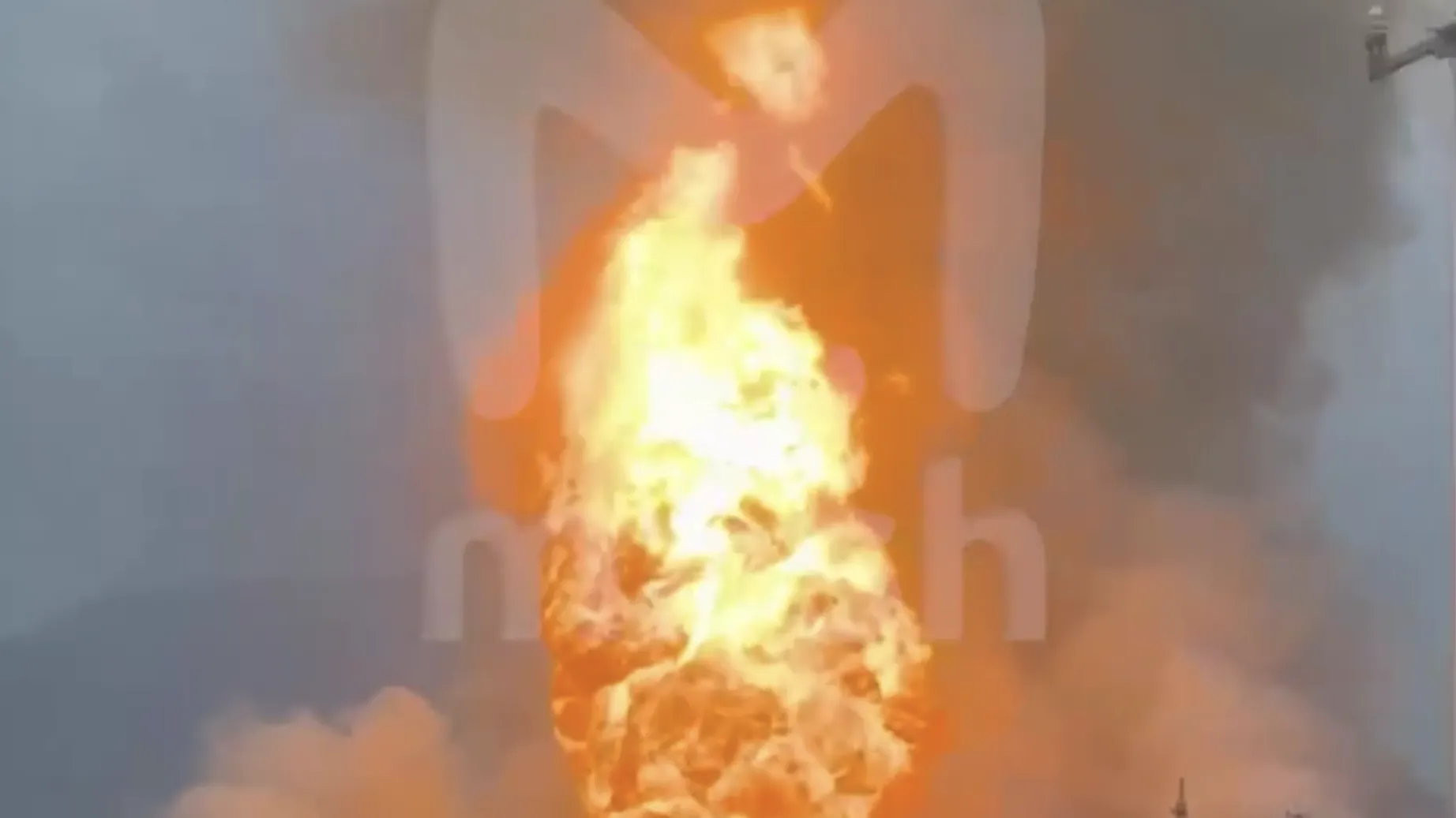 Большой пожар на газопроводе в Саратовской области локализован