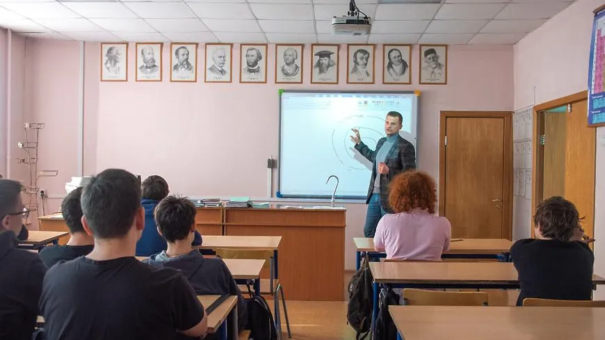 Студентам Балашихи напомнили об ответственности за распространение наркотиков