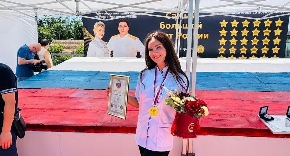 Подмосковные предприниматели представили на выставке «Россия» рекордный торт