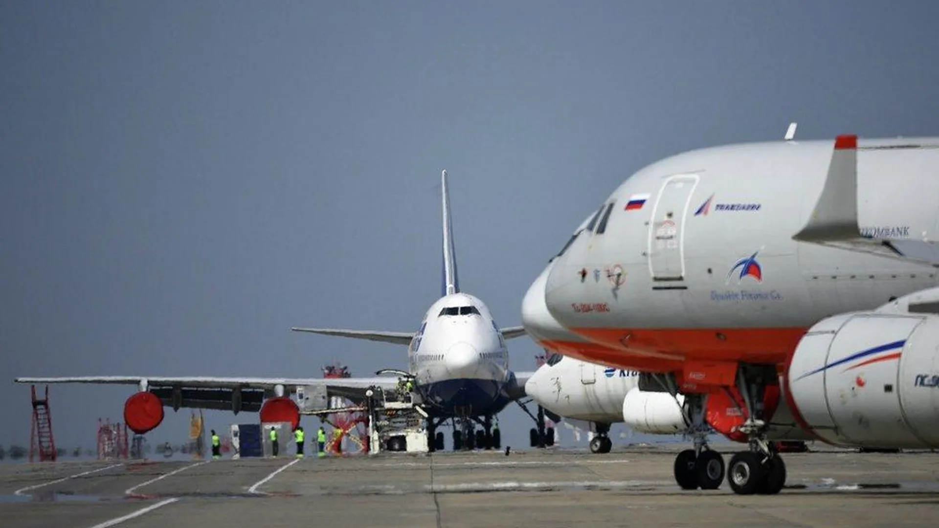 Минтранс запросил еще 295 млрд рублей на переоформление иностранных самолетов