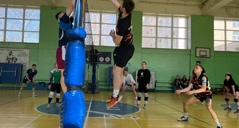 Команда «Тигры» из Раменского колледжа стала победителем турнира по волейболу