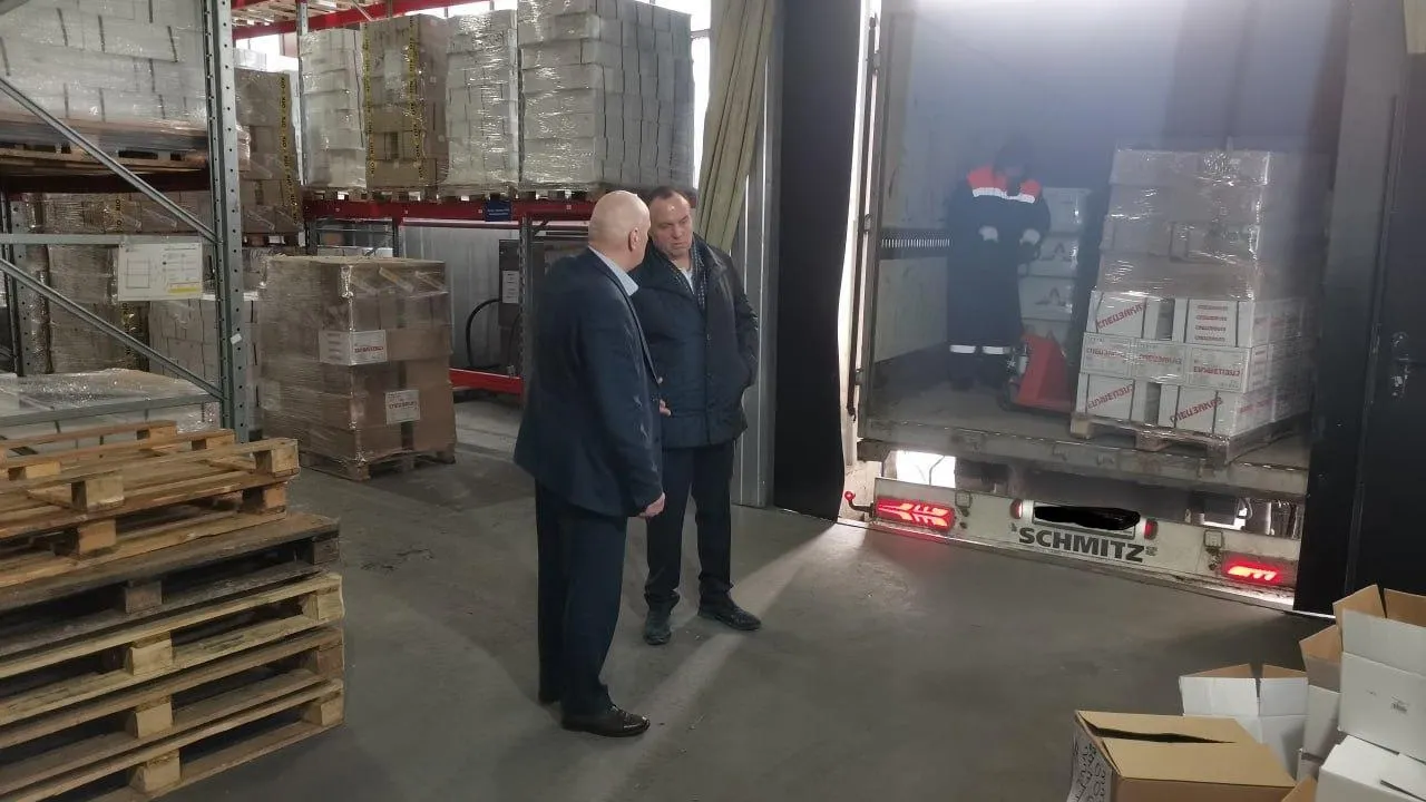 Депутат из Подольска Исаев направил фуру с продуктами и водой для участников СВО