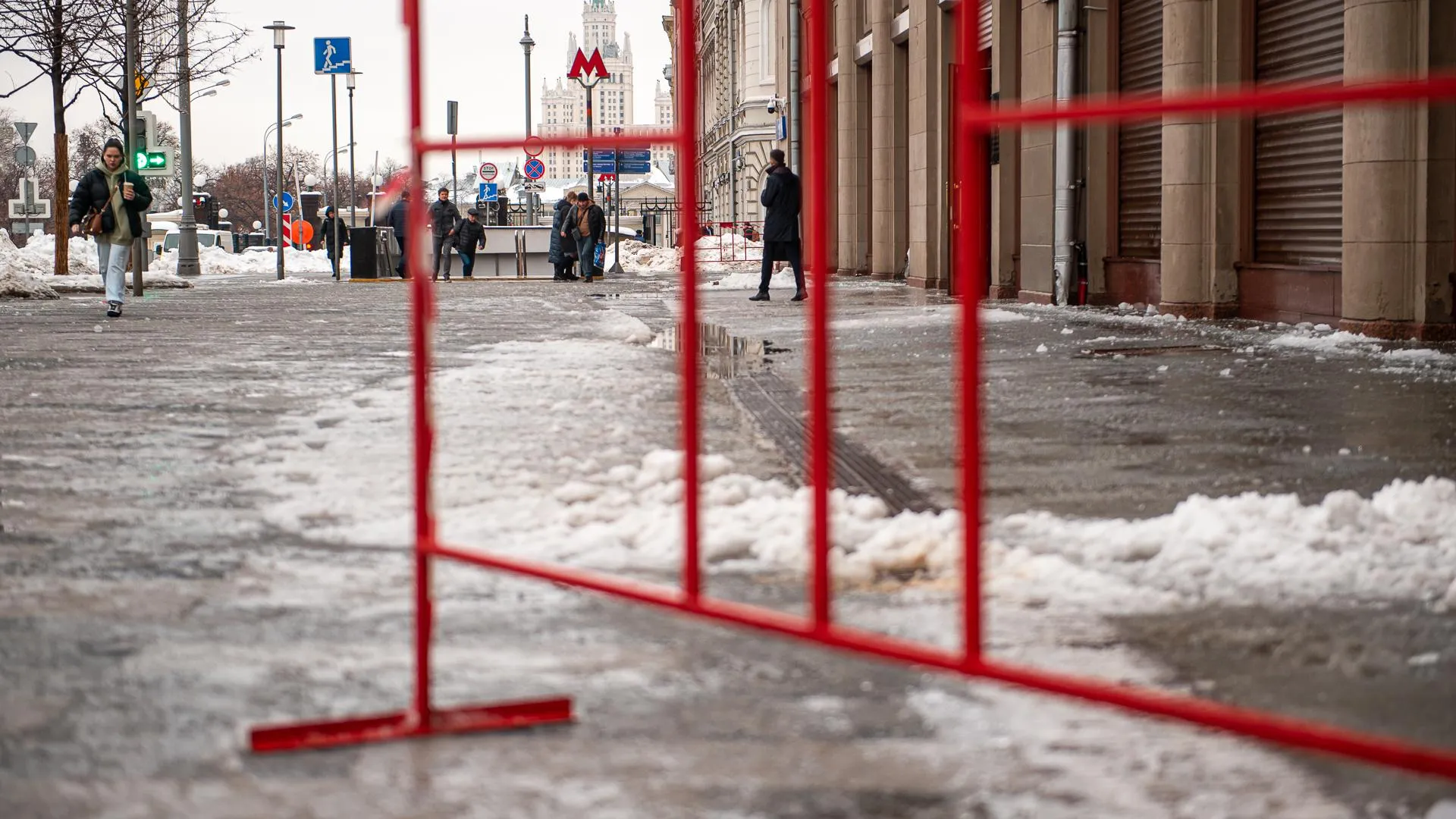 В Московском регионе продлили «желтый» уровень опасности из‑за гололедицы