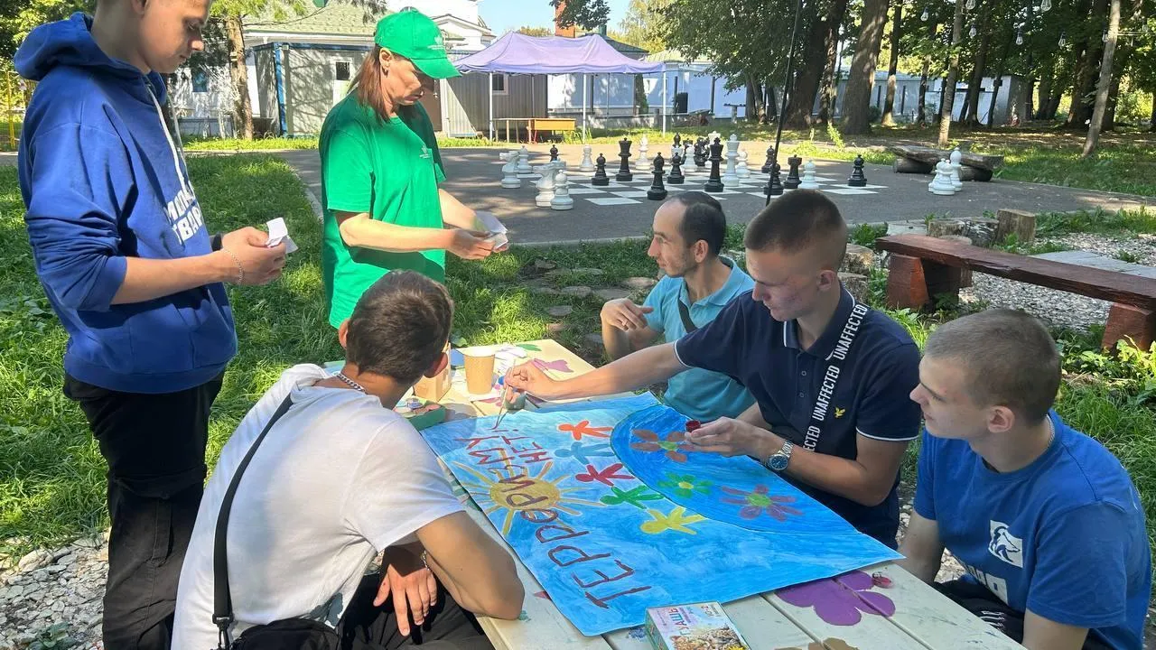 В парке округа Лосино-Петровский прошла акция «Вместе против террора»