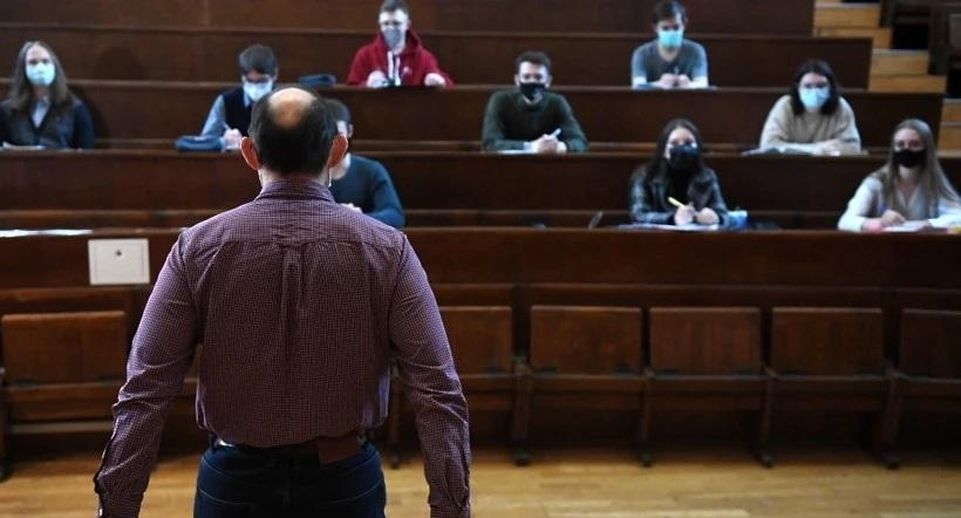 Повышение зарплаты учителям с сентября 2024