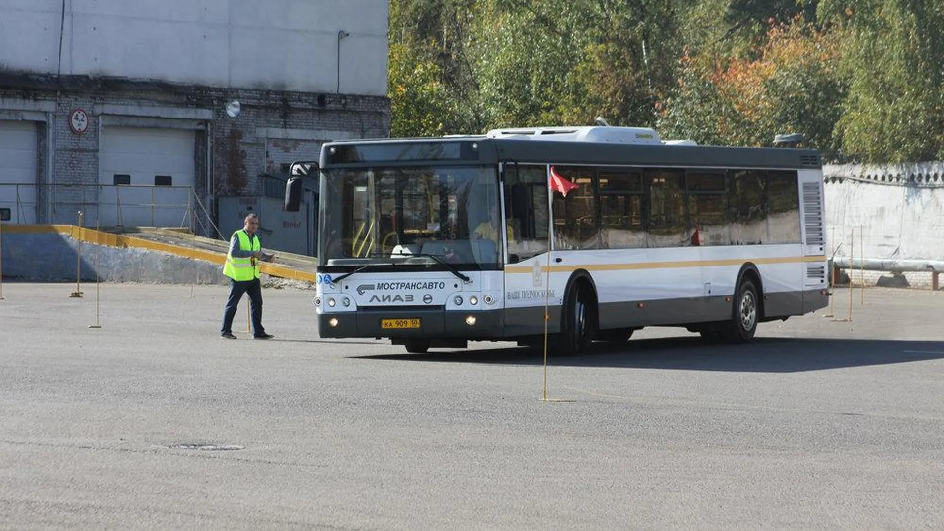 Министерство транспорта проверило техсостояние автобусов в Наро-Фоминском  районе | РИАМО