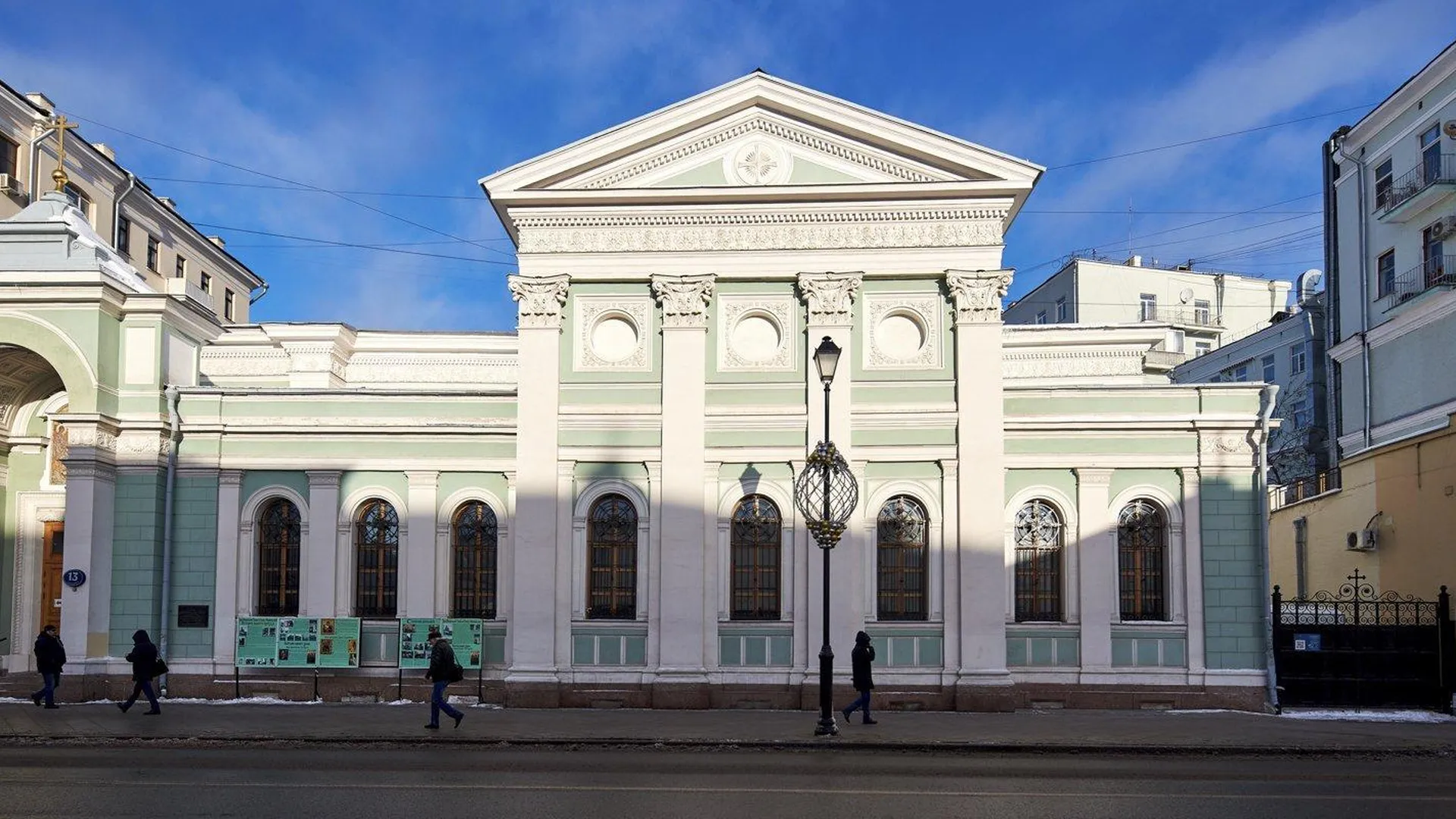 Храму Троицы на Грязех у Покровских ворот в ходе реставрации вернут купол и  колокольню | РИАМО