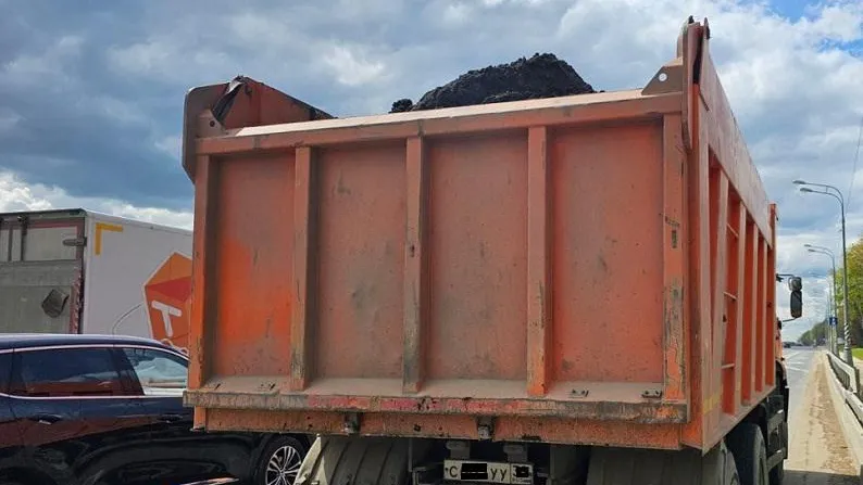 На Каширском шоссе задержали незаконных транспортировщиков отходов