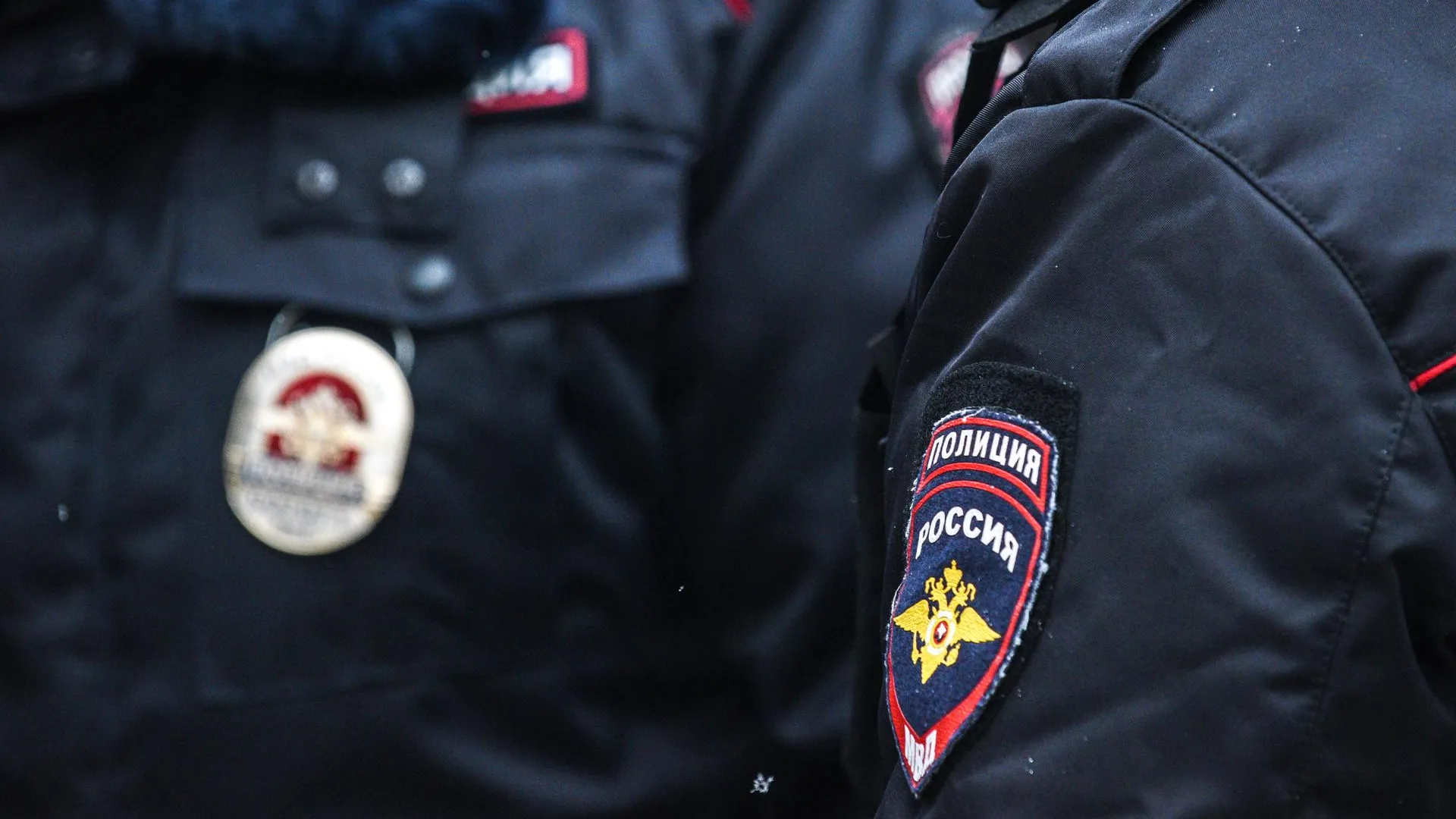 Пьяный пассажир избил сотрудницу полиции в аэропорту Волгограда