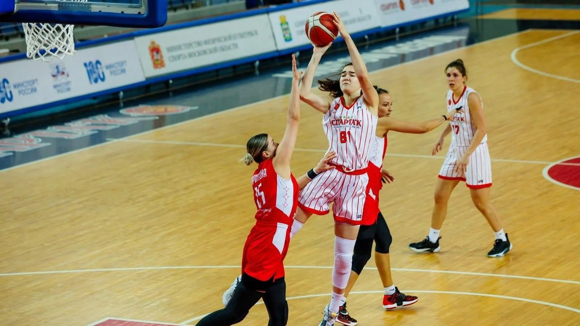 Подмосковные баскетболистки одержали волевую победу в 14 туре чемпионата России