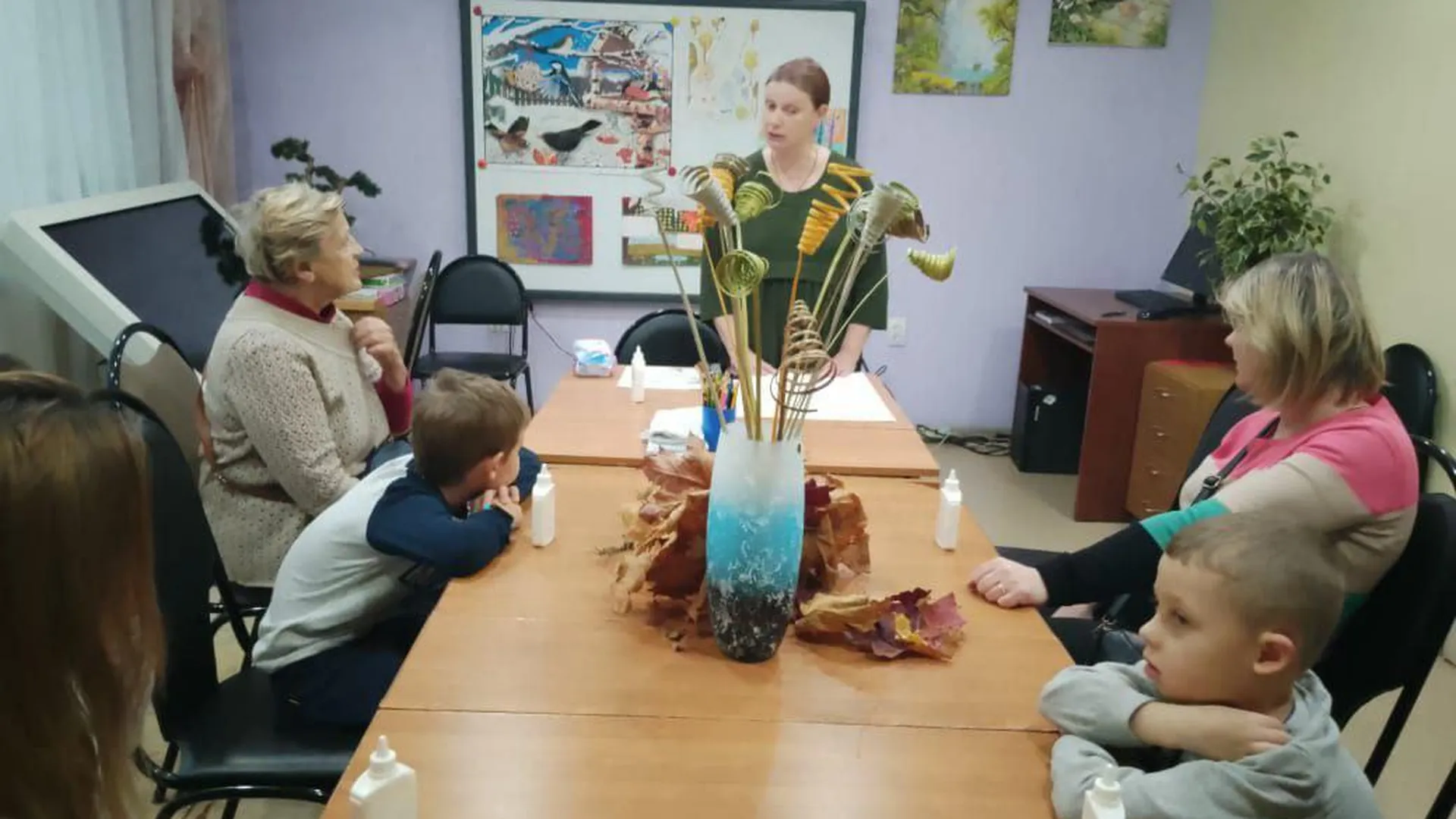 Патриотический мастер‑класс состоялся в семейном центре Щелкова