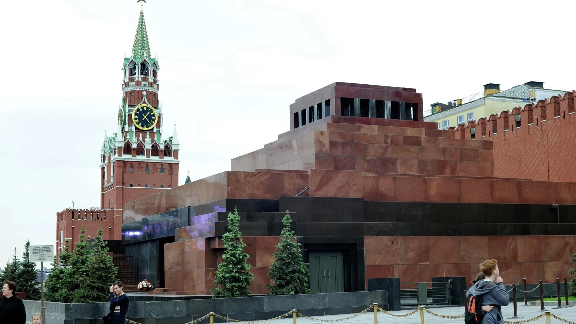 Архитекторам предложили подготовить проекты обновленного Мавзолея без Ленина