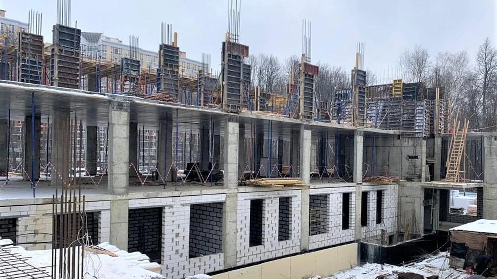 Началось строительство третьего этажа школы в Ступине