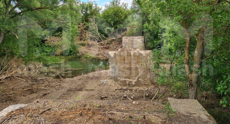 Жители Рязанской области украли на металлолом 60-тонный ж/д мост завода