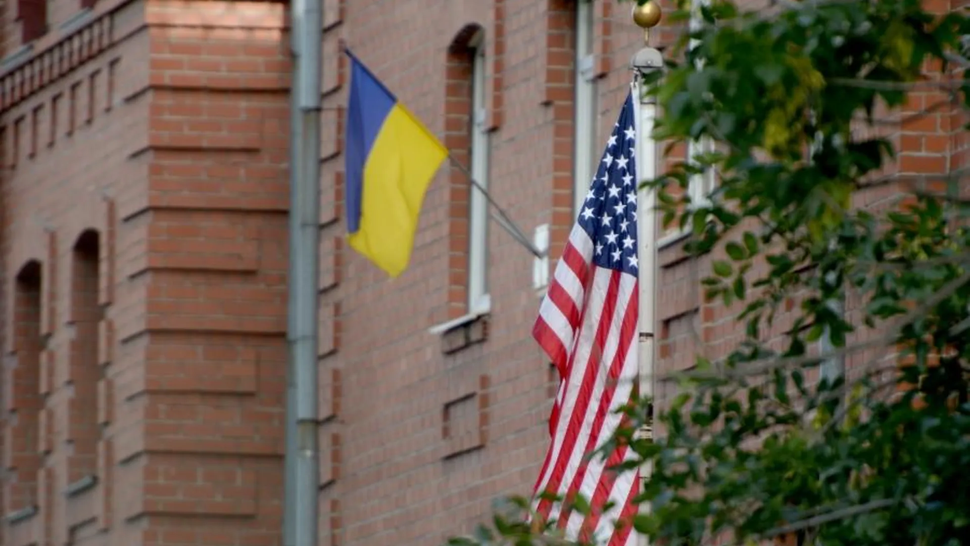 Подполковник Дэвис: США не признают реальное положение дел на Украине