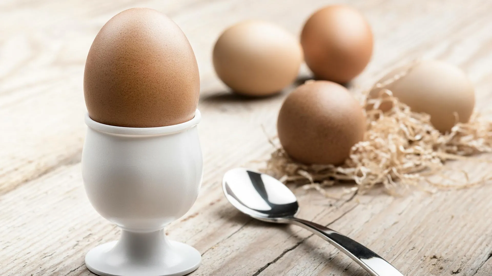 Всмятку, вкрутую, в мешочке: как и сколько варить яйца