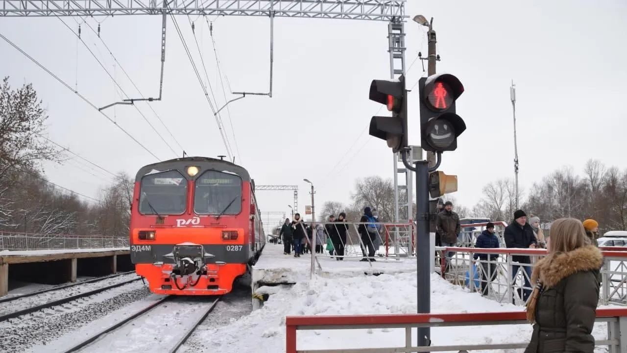 500 опасных троп ликвидировали на железной дороге в Подмосковье