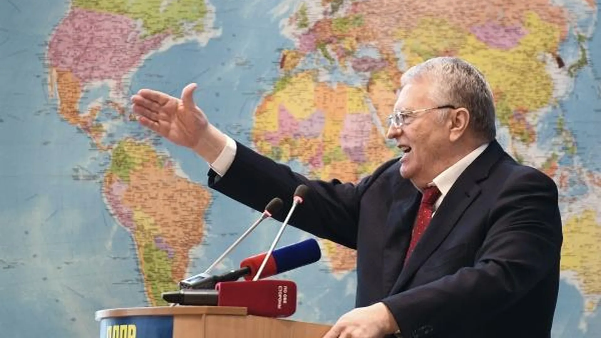 ЛДПР выдвинула кандидатуру Жириновского на выборы президента РФ 2018 г