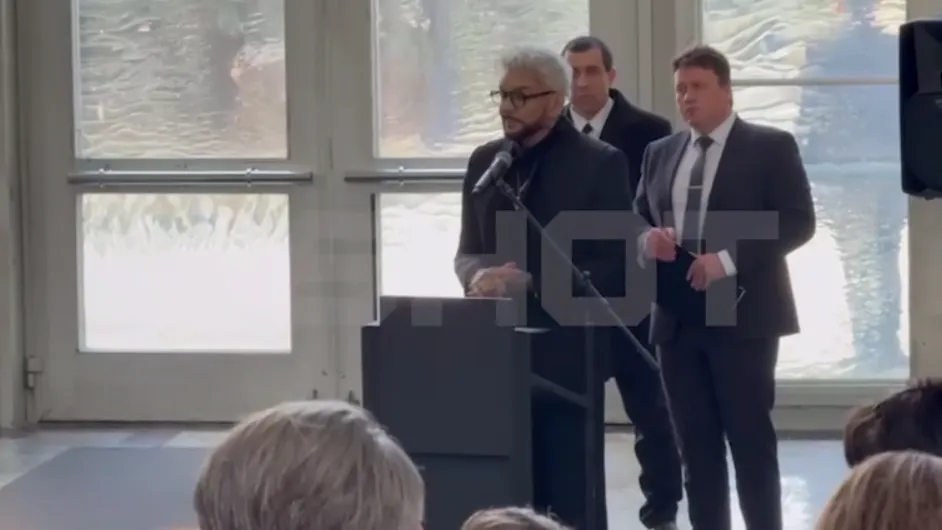 «Он стал потрясающим отцом»: Филипп Киркоров трогательно простился с папой
