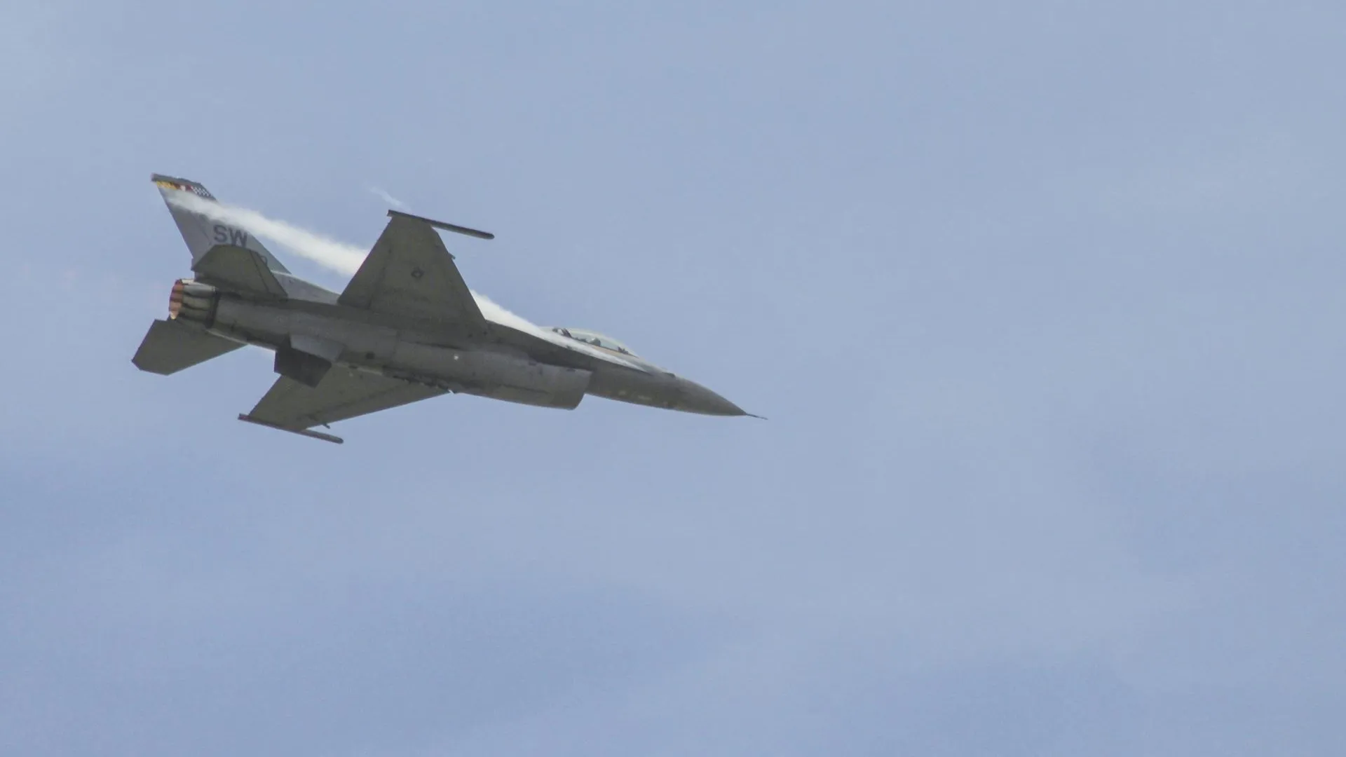 Перехват F-16 российским истребителем над Балтийским морем попал на видео