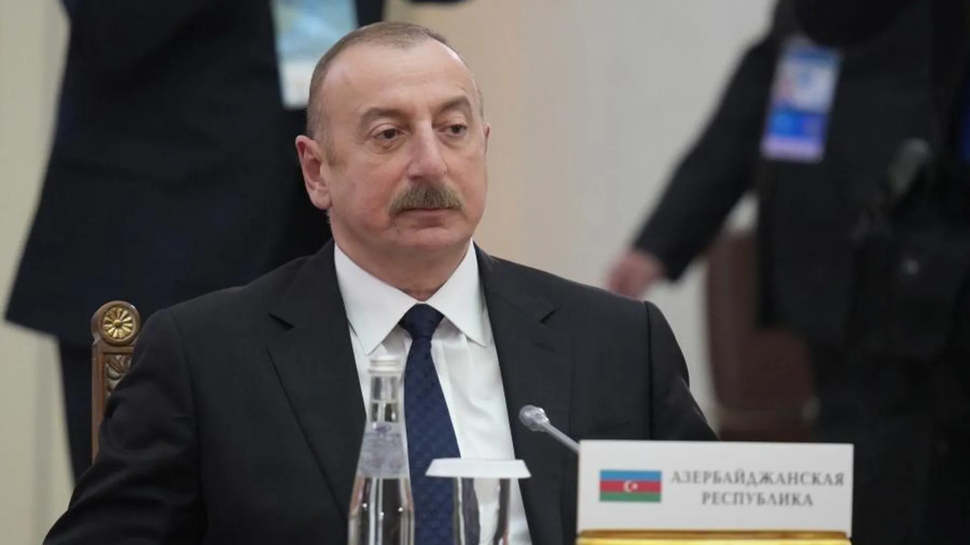 Алиев поднял государственный флаг Азербайджана в Ханкенди