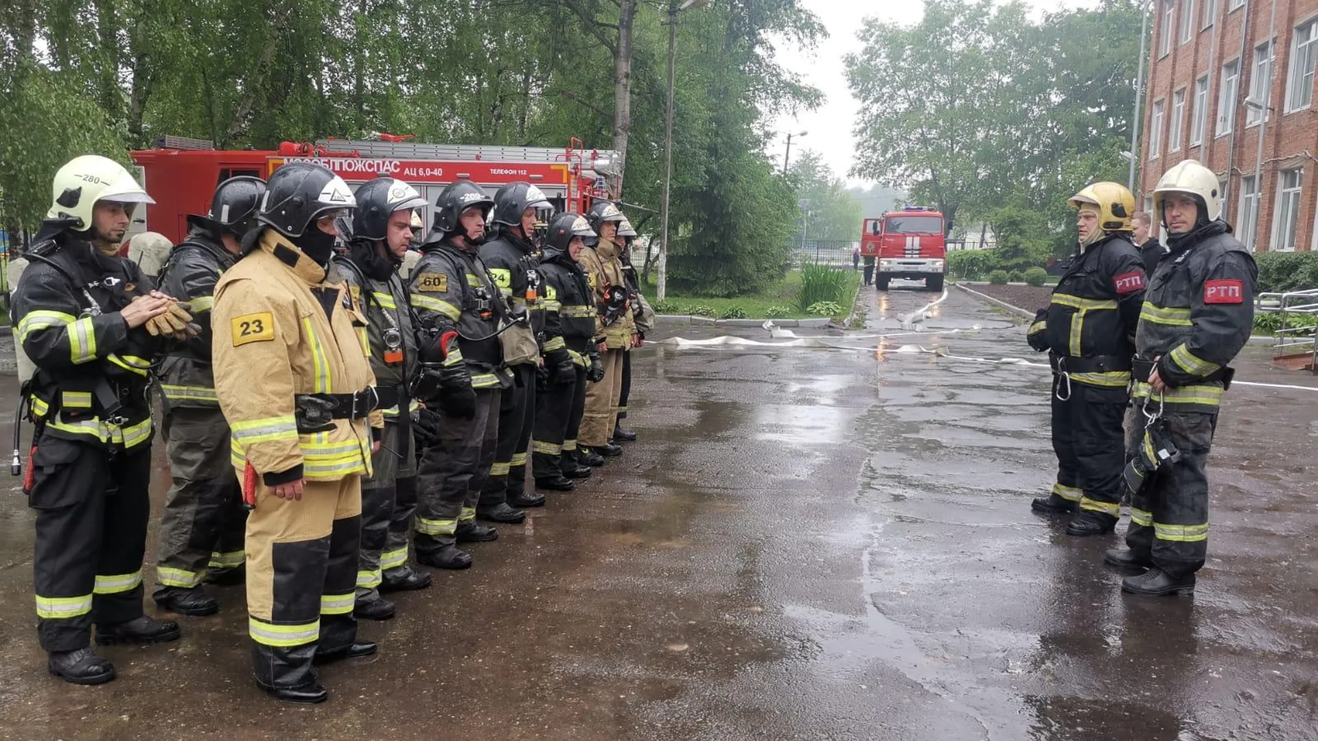 Огнеборцы провели пожарно‑тактические учения в школе горокруга Ступино