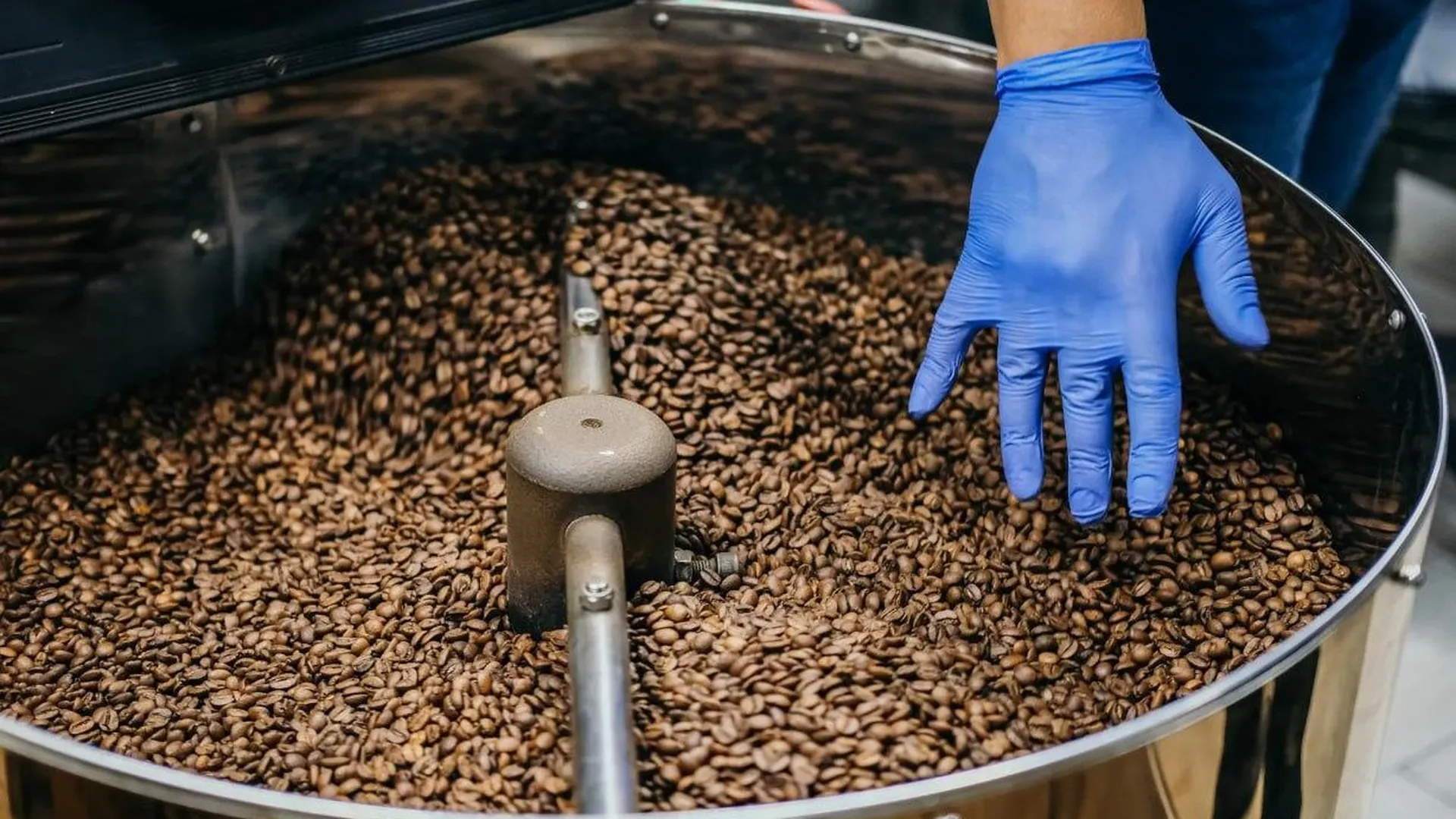 В Подмосковье произведено более 16 тыс тонн жареного и бескофеинового кофе