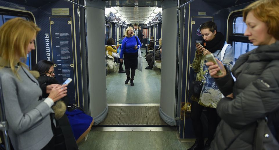 Движение на Люблинско-Дмитровской ветке метро вводят в график после сбоя