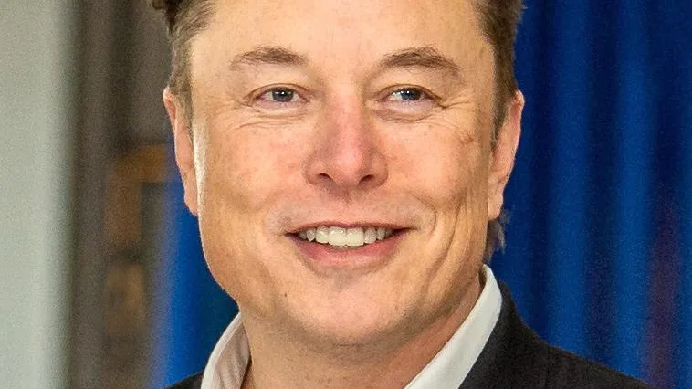 Илон Маск признан богатейшим человеком мира по версии Forbes
