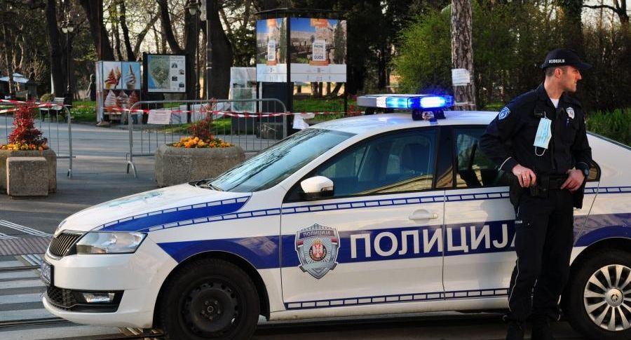 В Сербии у посольства Израиля ранили полицейского