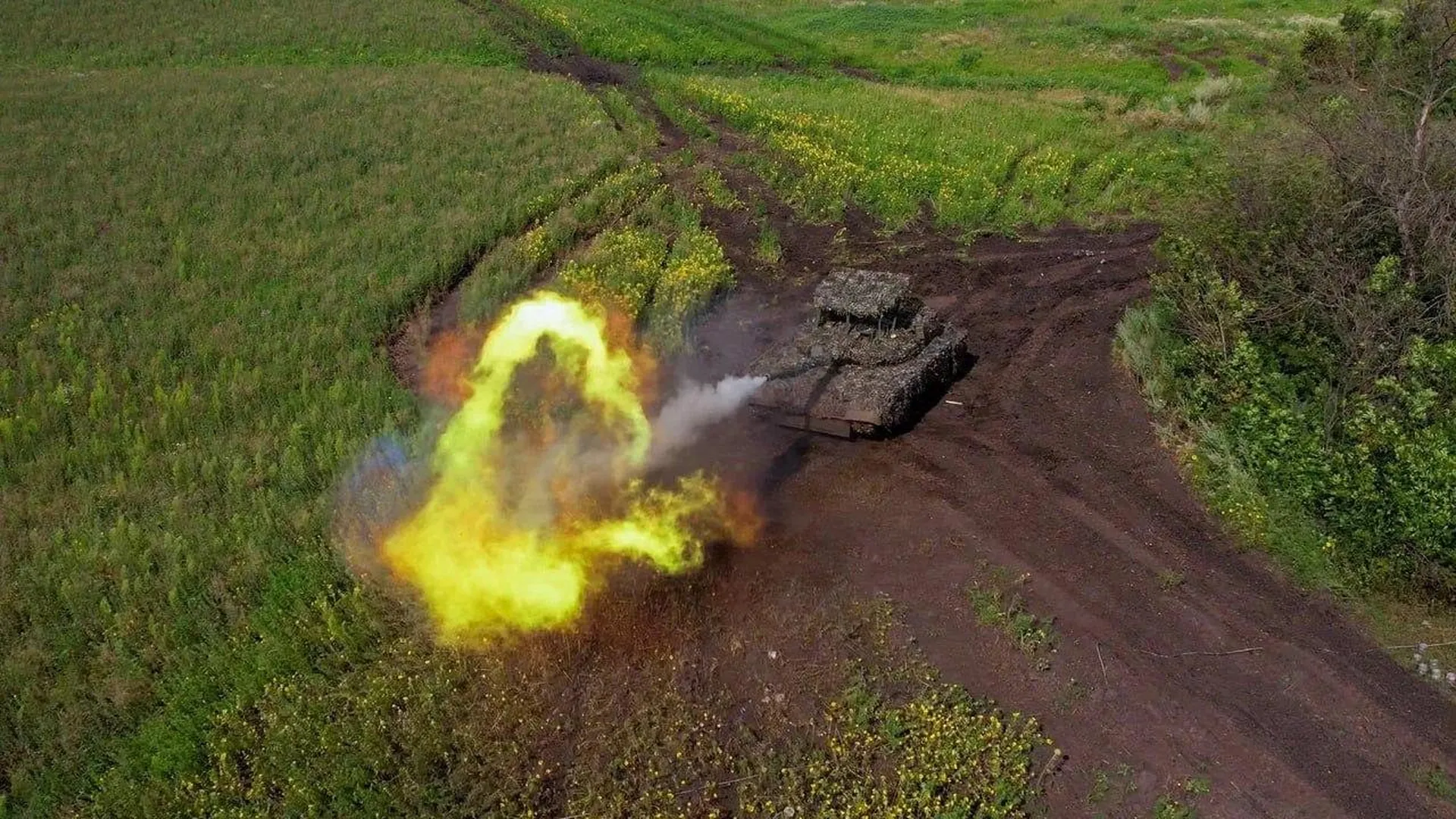Экипаж российского танка уничтожил пункт управления беспилотниками ВСУ