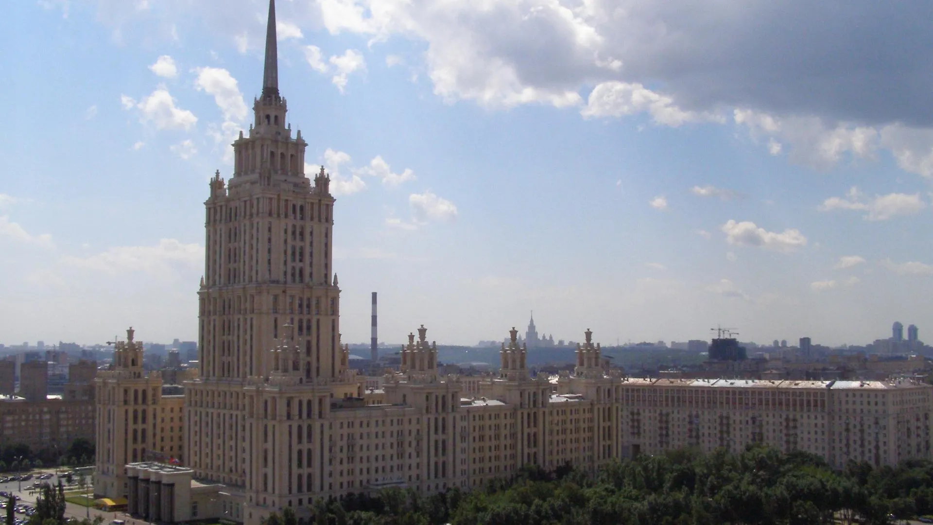 Популярность размещения в люксовых отелях Москвы возросла на 65% в I полугодии 2016 г