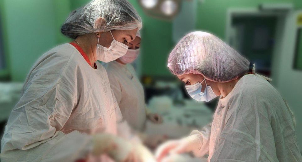 В Подмосковье онкохирурги удалил женщине 2 опухоли яичников весом 14 кг
