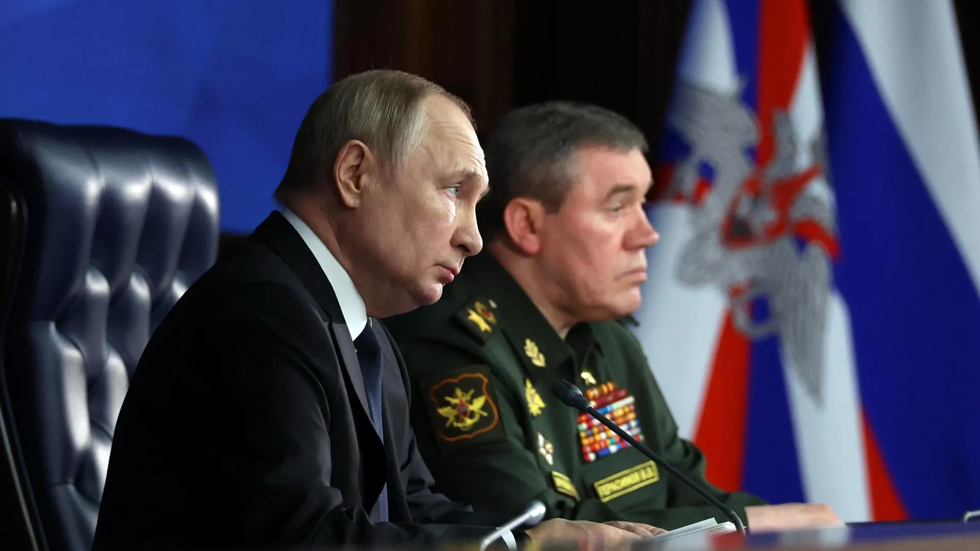 «Наша сила в единстве армии и народа»: о чем говорил Путин на заседании коллегии Минобороны
