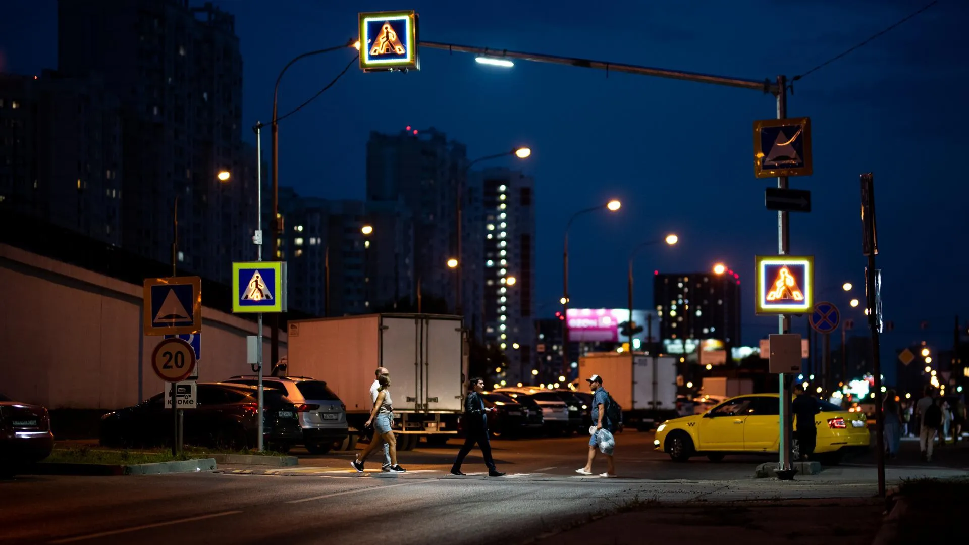 7 пешеходных переходов с «умной» подсветкой оборудовали на дорогах Люберец