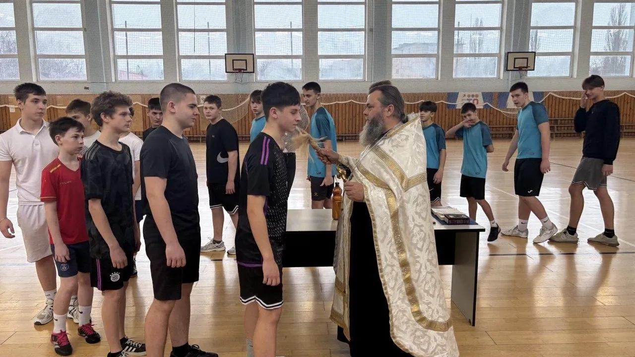 Турнир по футзалу среди юношей завершился в Серебряных Прудах