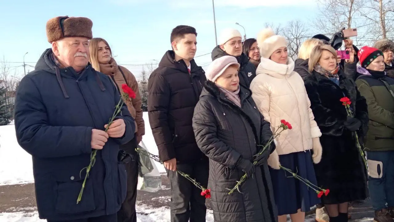 В Домодедове почтили память учителей и учеников, погибших в годы ВОВ
